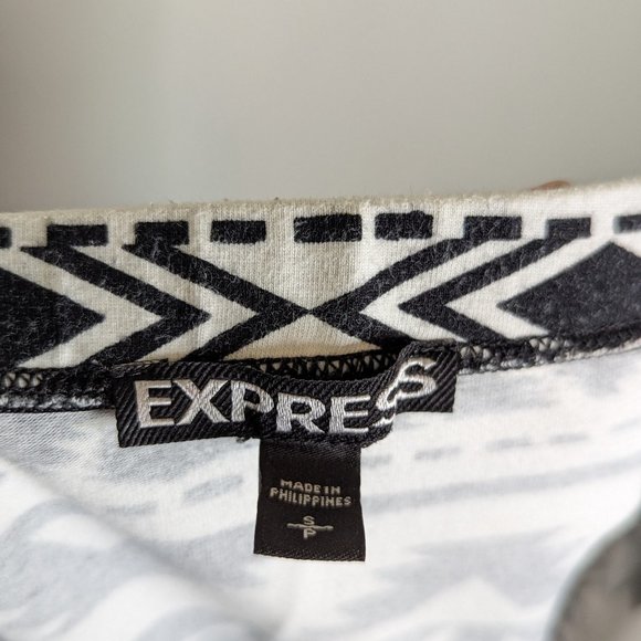 Express Black & White Aztec Print Midi Skirt - Picture 5 of 5